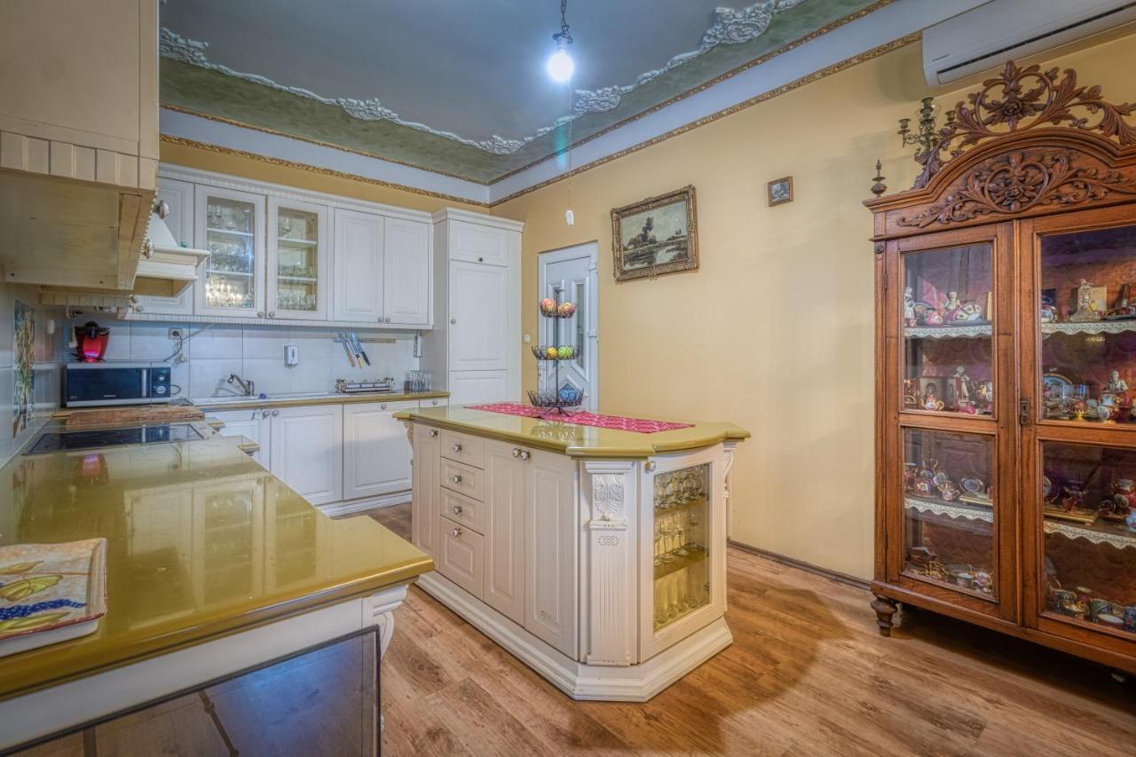 Vila Rococo Belgrade Luaran gambar